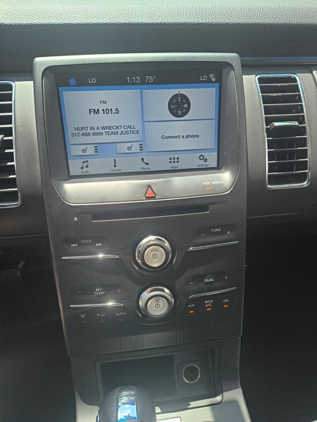 Ford Flex Vehicle Full-screen Gallery Image 07