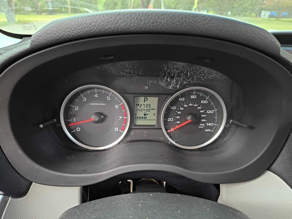 Subaru Forester Vehicle Full-screen Gallery Image 08