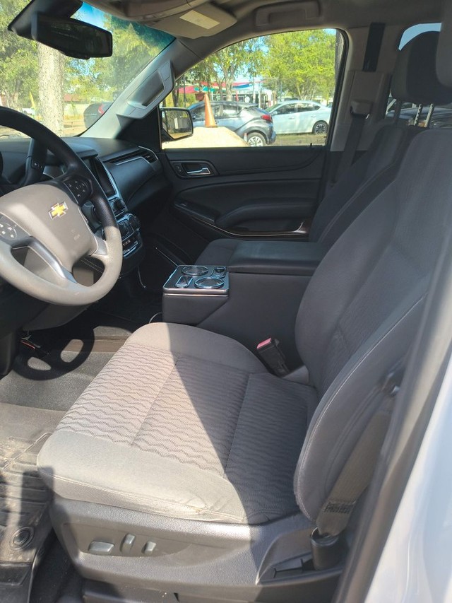 Chevrolet Tahoe Vehicle Full-screen Gallery Image 05