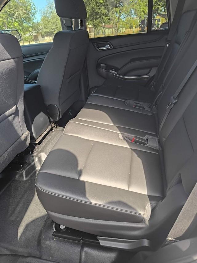 Chevrolet Tahoe Vehicle Full-screen Gallery Image 06