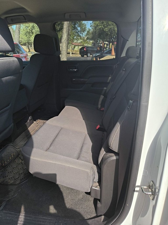 GMC Sierra 1500 Vehicle Full-screen Gallery Image 06