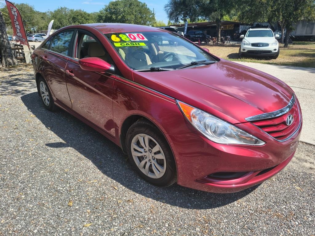 Hyundai Sonata Vehicle Full-screen Gallery Image 02