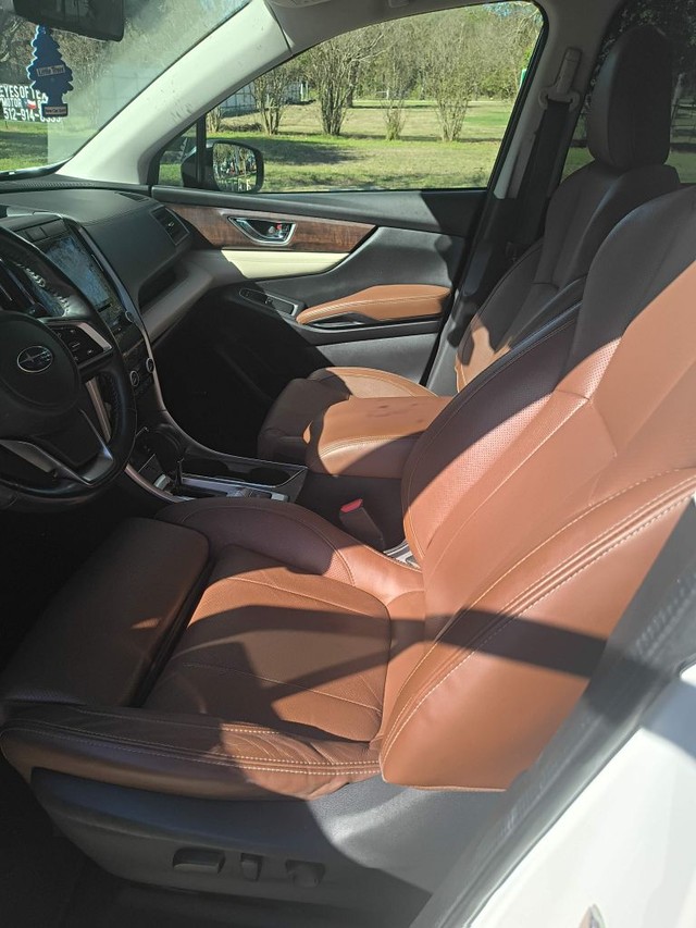 Subaru Ascent Vehicle Full-screen Gallery Image 06