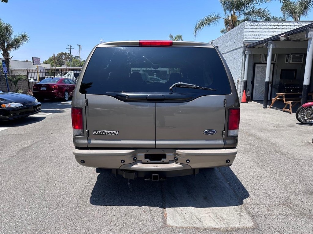 Ford Excursion Vehicle Full-screen Gallery Image 5