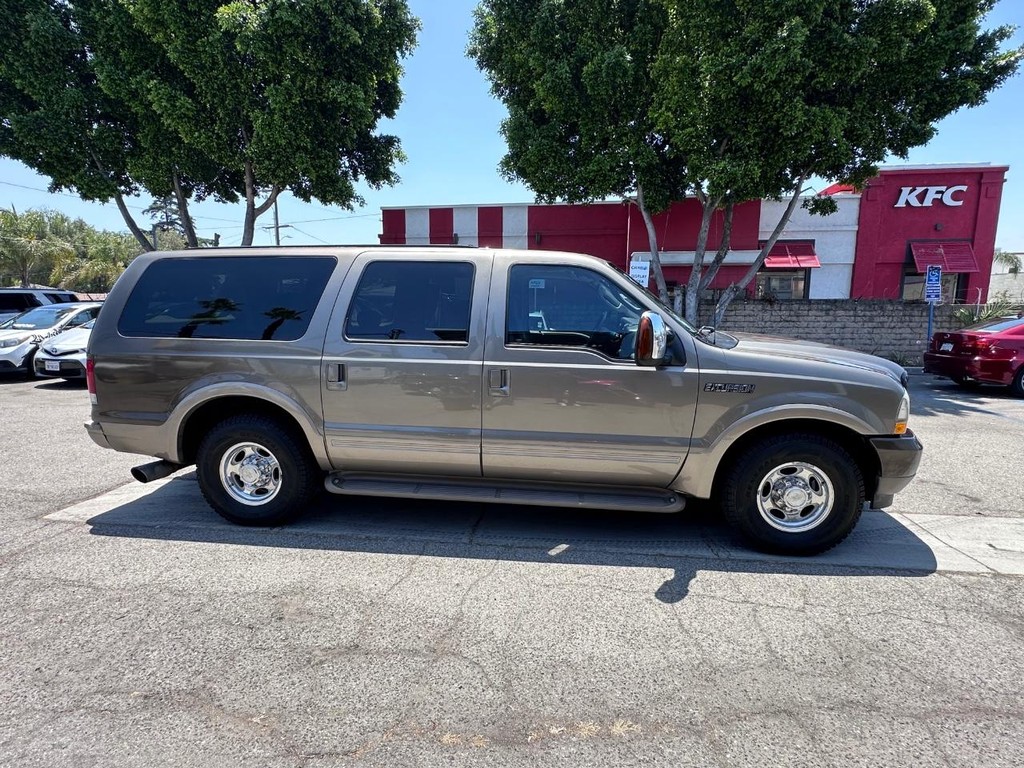 Ford Excursion Vehicle Full-screen Gallery Image 7