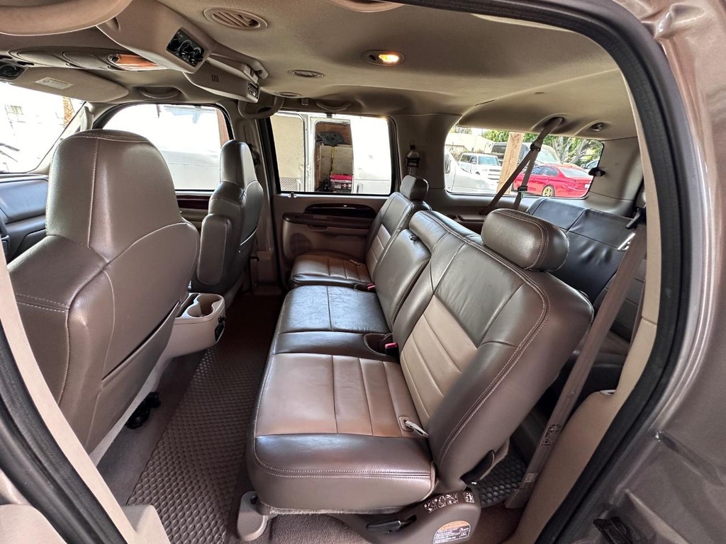 Ford Excursion Vehicle Full-screen Gallery Image 13