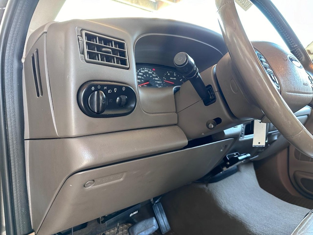 Ford Excursion Vehicle Full-screen Gallery Image 22