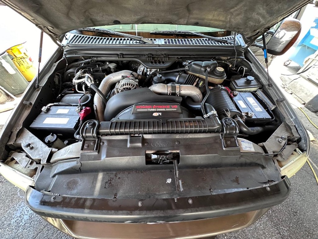 Ford Excursion Vehicle Full-screen Gallery Image 26