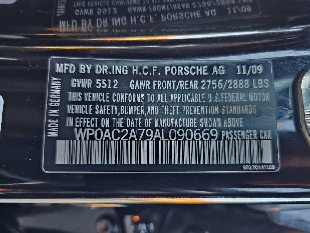 Porsche Panamera Vehicle Full-screen Gallery Image 42