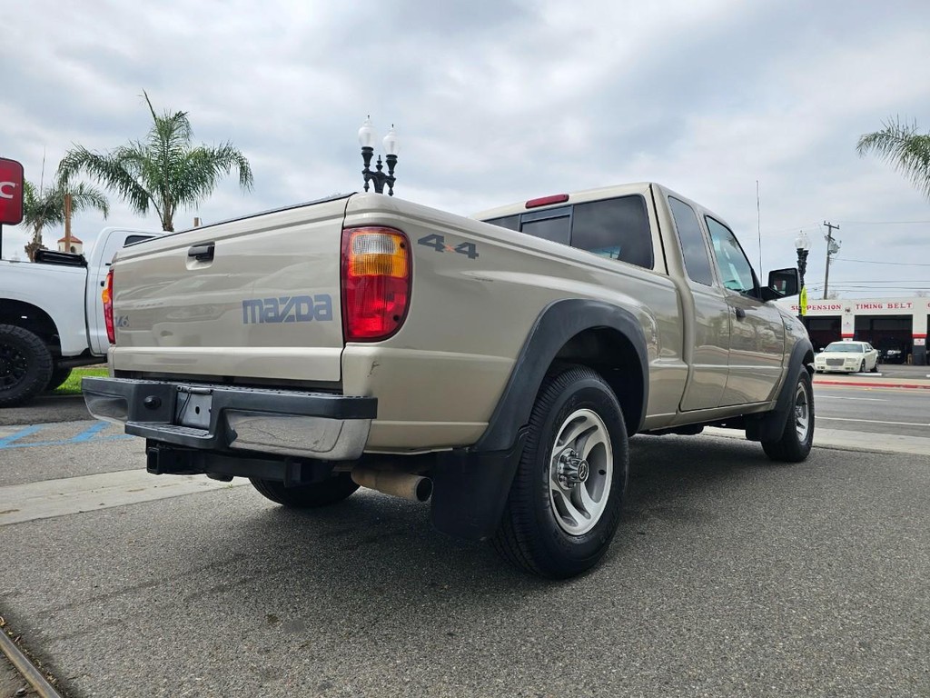 Mazda B-Series Truck Vehicle Full-screen Gallery Image 6