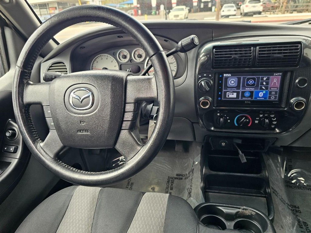 Mazda B-Series Truck Vehicle Full-screen Gallery Image 30