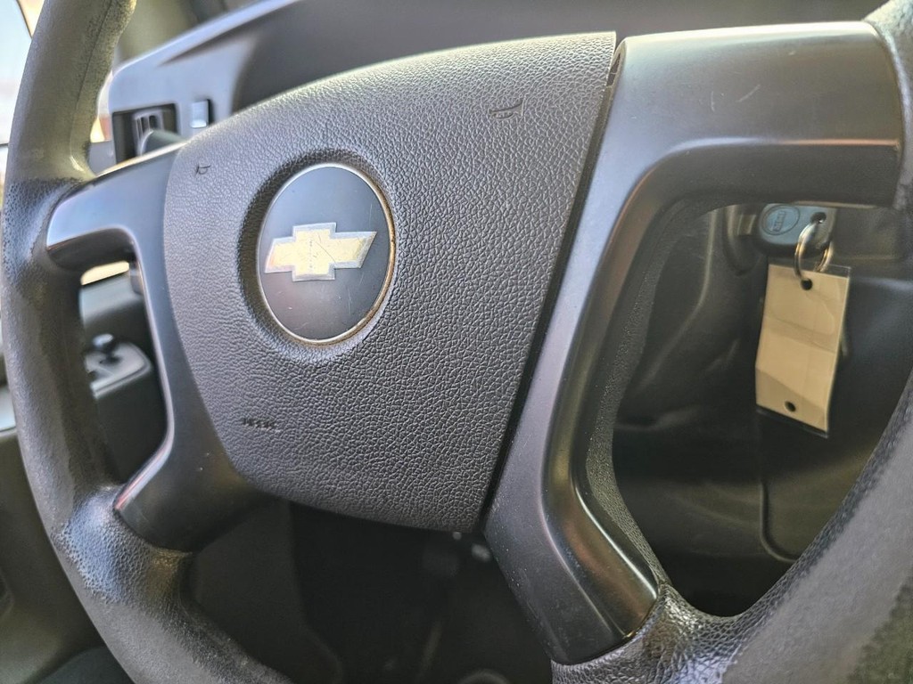 Chevrolet Express Cargo Van Vehicle Full-screen Gallery Image 12