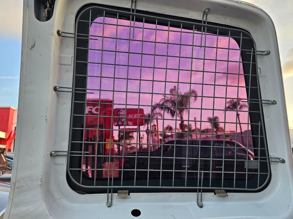 Chevrolet Express Cargo Van Vehicle Full-screen Gallery Image 24