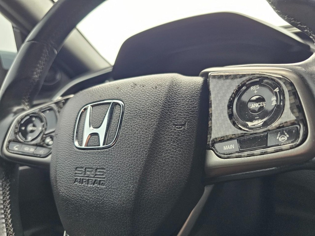 Honda Civic Hatchback Vehicle Full-screen Gallery Image 20