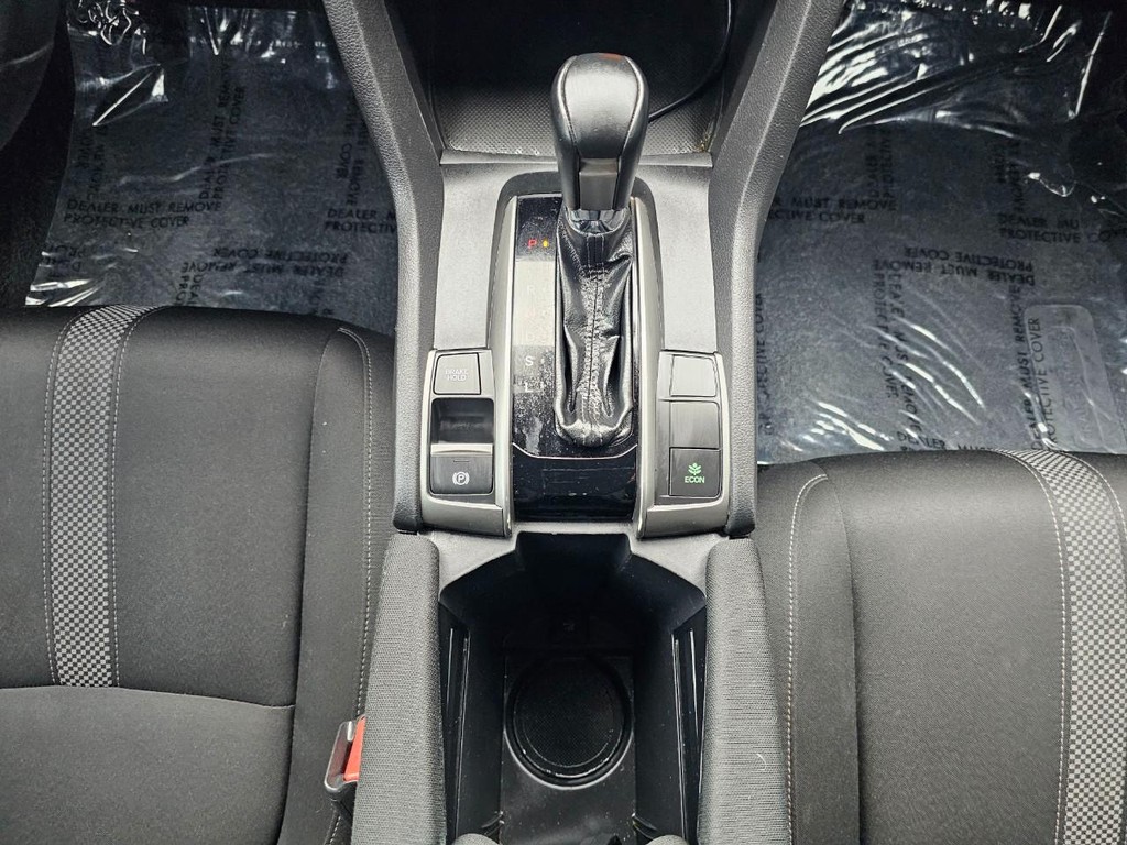 Honda Civic Hatchback Vehicle Full-screen Gallery Image 30