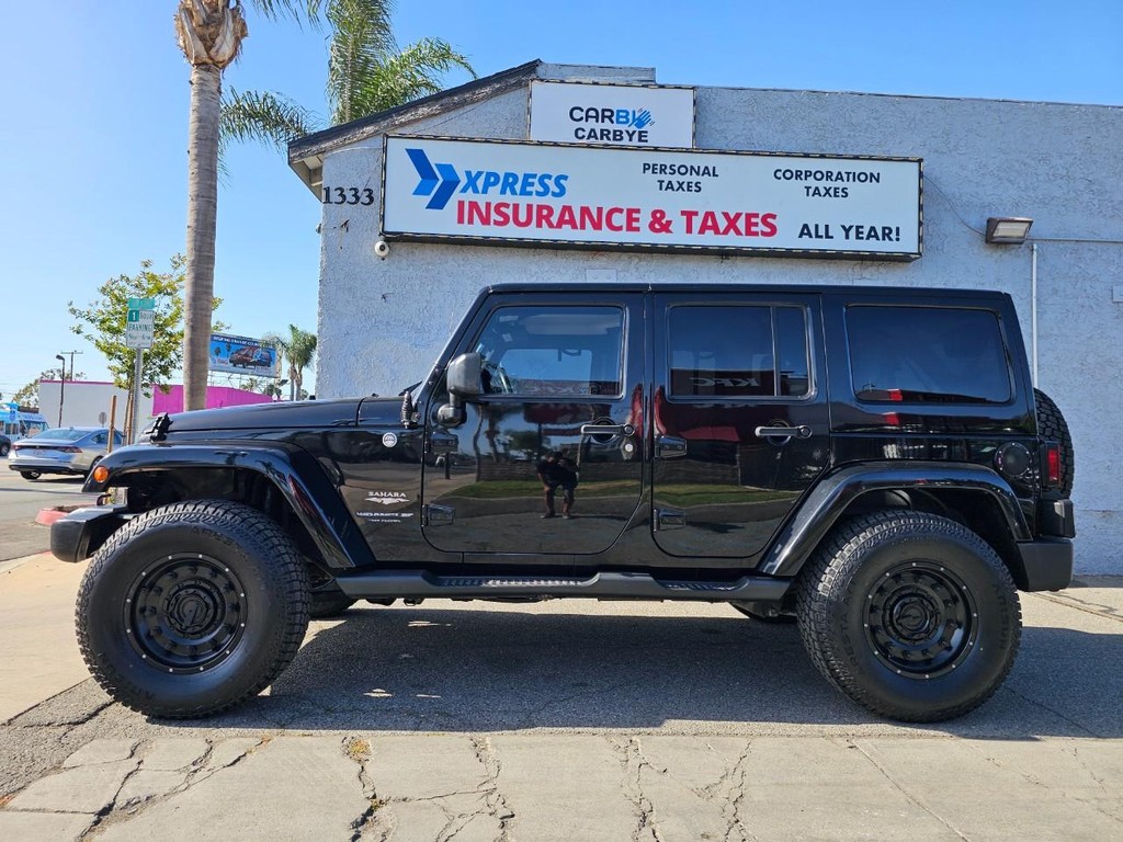 Jeep Wrangler Unlimited Vehicle Full-screen Gallery Image 3