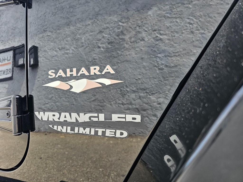 Jeep Wrangler Unlimited Vehicle Full-screen Gallery Image 13