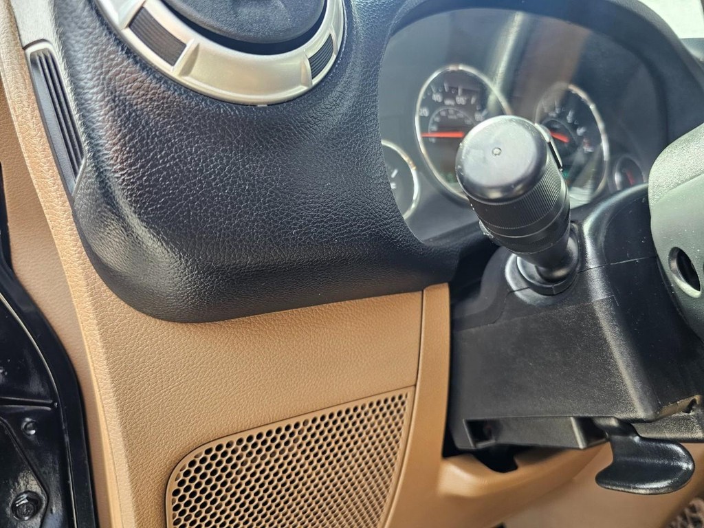 Jeep Wrangler Unlimited Vehicle Full-screen Gallery Image 18