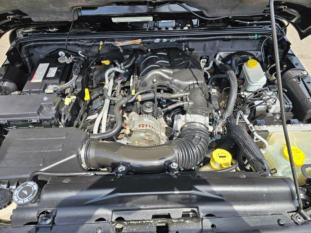 Jeep Wrangler Unlimited Vehicle Full-screen Gallery Image 31