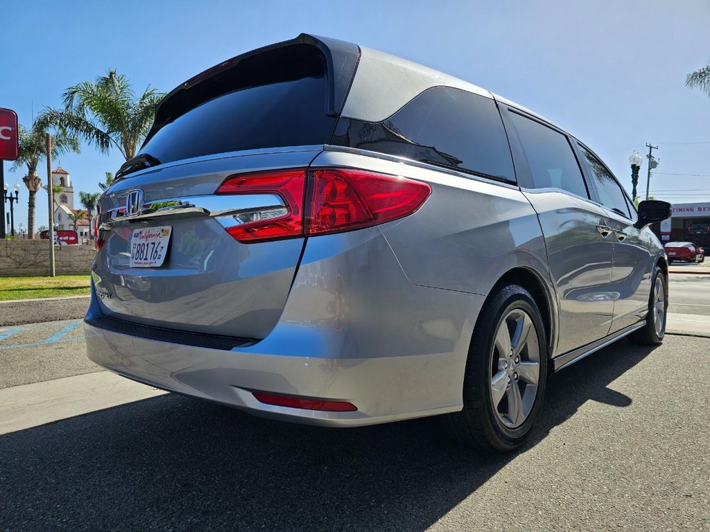 Honda Odyssey Vehicle Full-screen Gallery Image 6