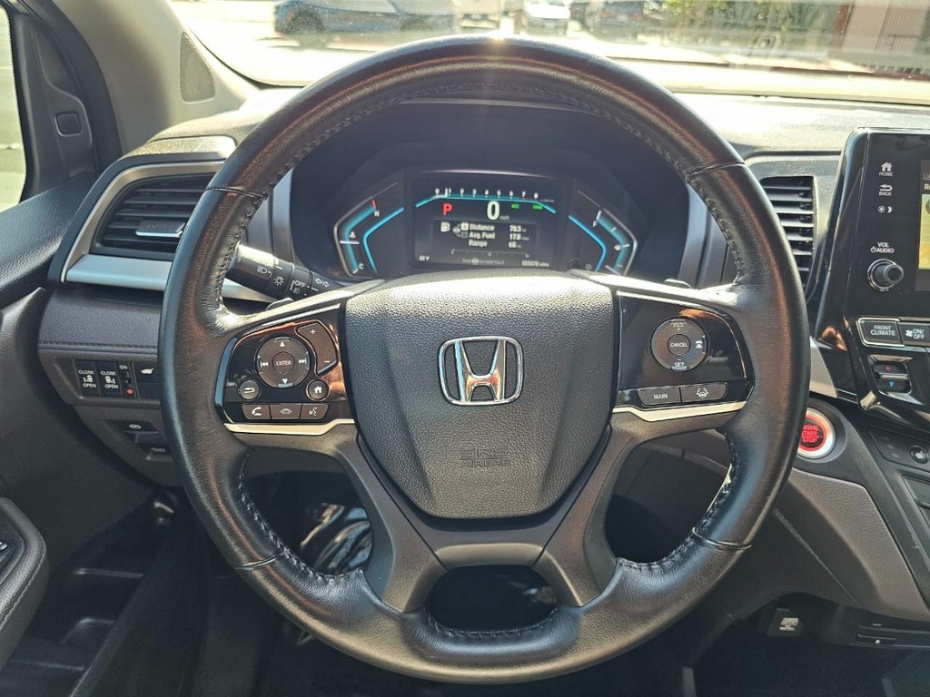 Honda Odyssey Vehicle Full-screen Gallery Image 26