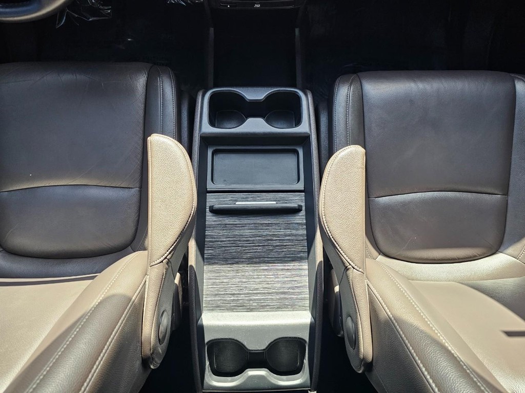 Honda Odyssey Vehicle Full-screen Gallery Image 36