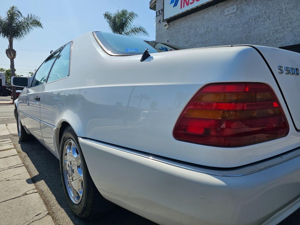 Mercedes-Benz S 500 Vehicle Full-screen Gallery Image 11