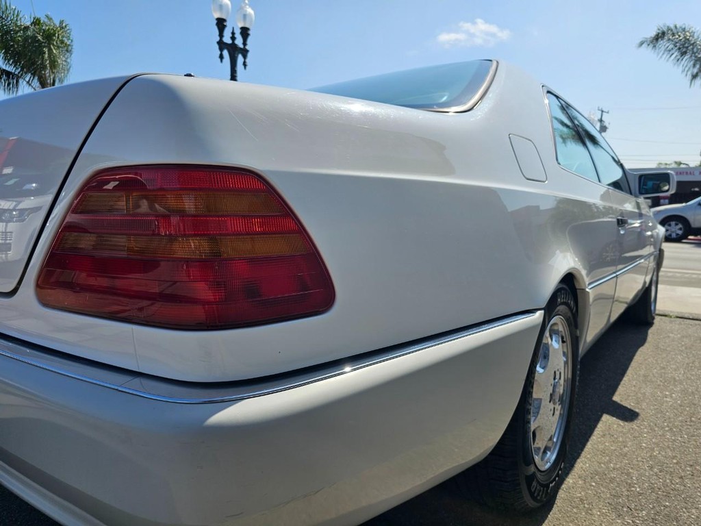 Mercedes-Benz S 500 Vehicle Full-screen Gallery Image 12