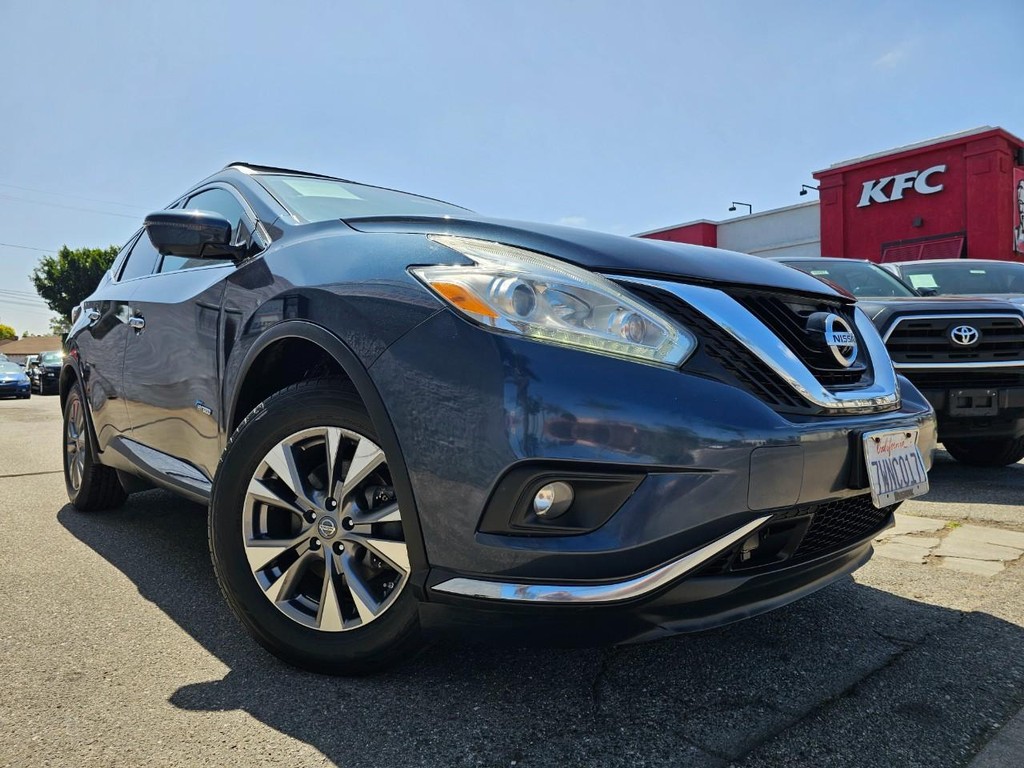Nissan Murano Vehicle Full-screen Gallery Image 7
