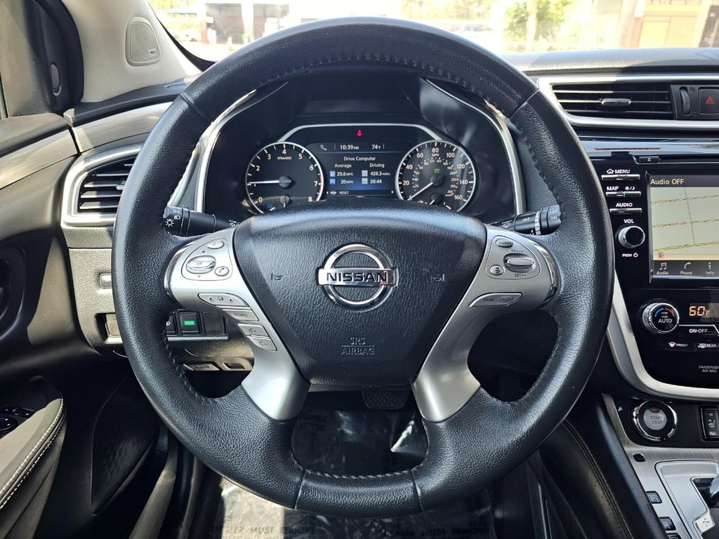 Nissan Murano Vehicle Full-screen Gallery Image 28