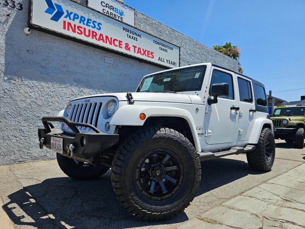 Jeep Wrangler Unlimited Vehicle Full-screen Gallery Image 2