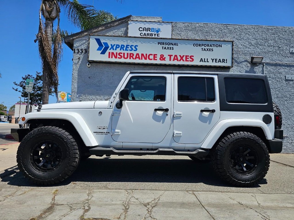 Jeep Wrangler Unlimited Vehicle Full-screen Gallery Image 3