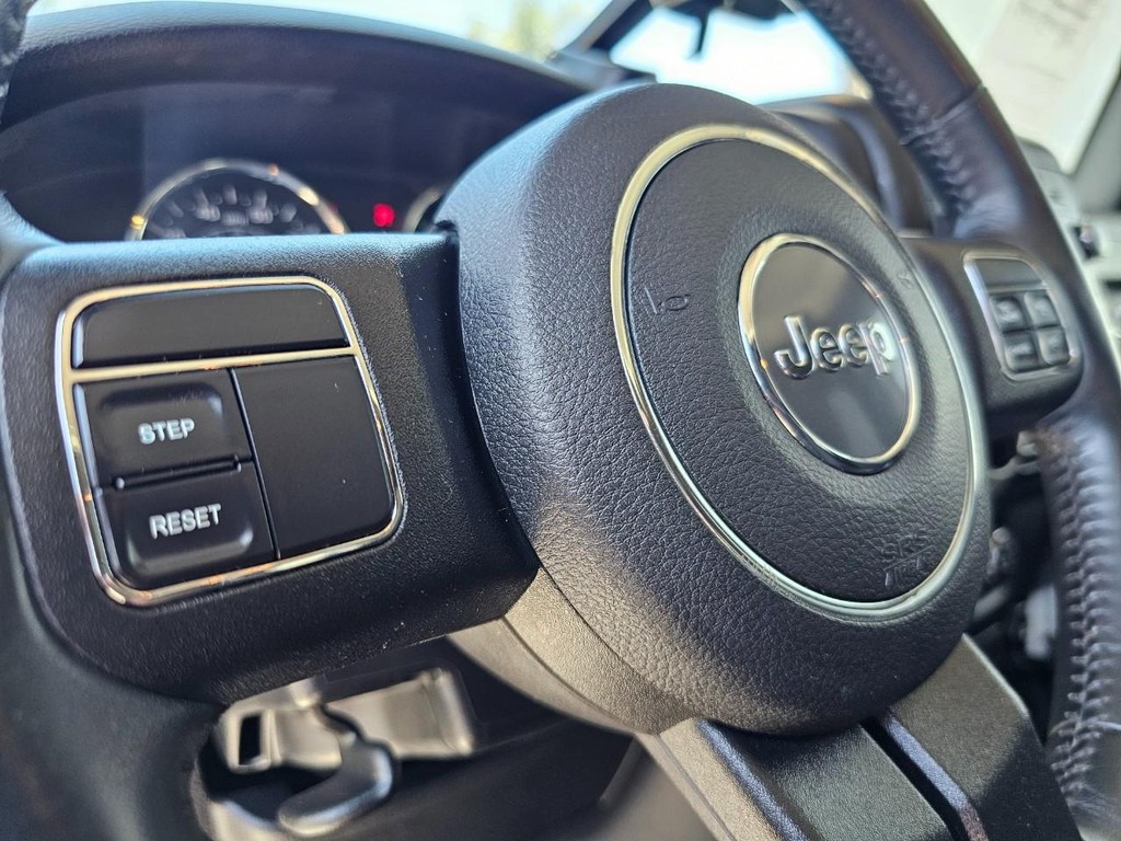 Jeep Wrangler Unlimited Vehicle Full-screen Gallery Image 21