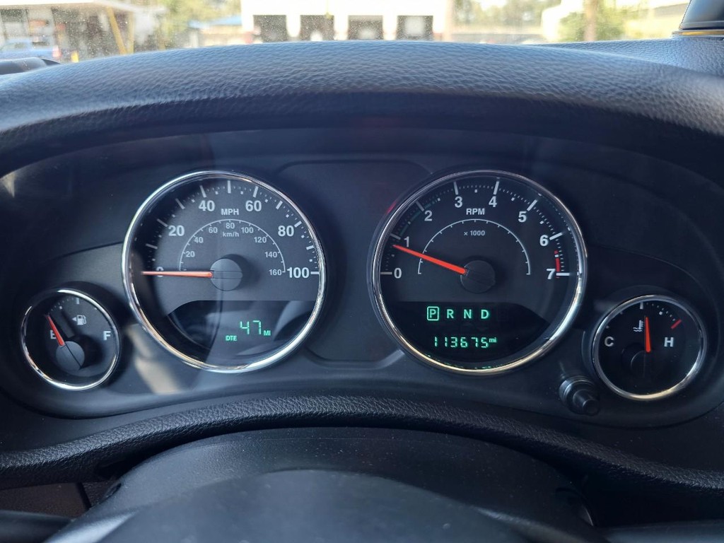 Jeep Wrangler Unlimited Vehicle Full-screen Gallery Image 23