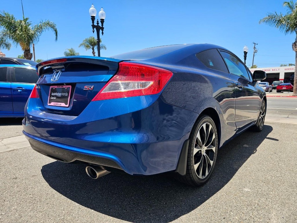 Honda Civic Coupe Vehicle Full-screen Gallery Image 6