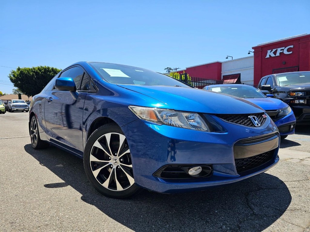 Honda Civic Coupe Vehicle Full-screen Gallery Image 7