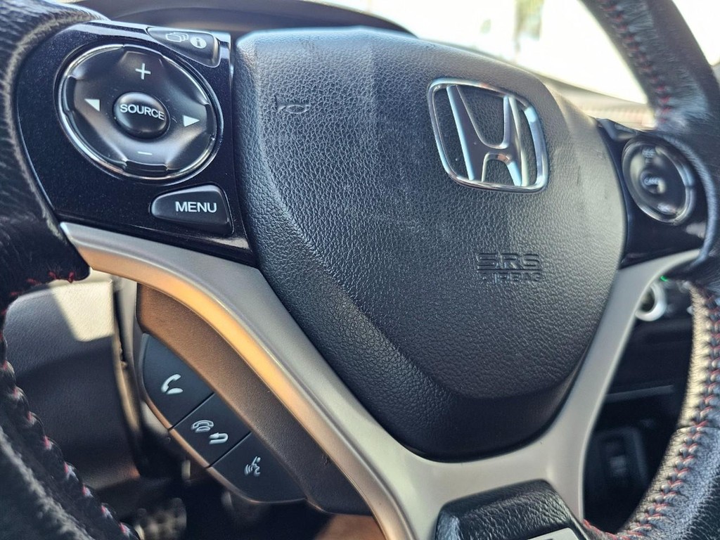 Honda Civic Coupe Vehicle Full-screen Gallery Image 20