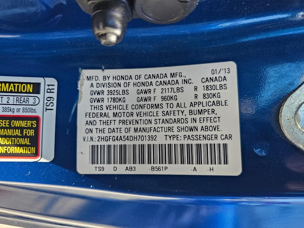 Honda Civic Coupe Vehicle Full-screen Gallery Image 32