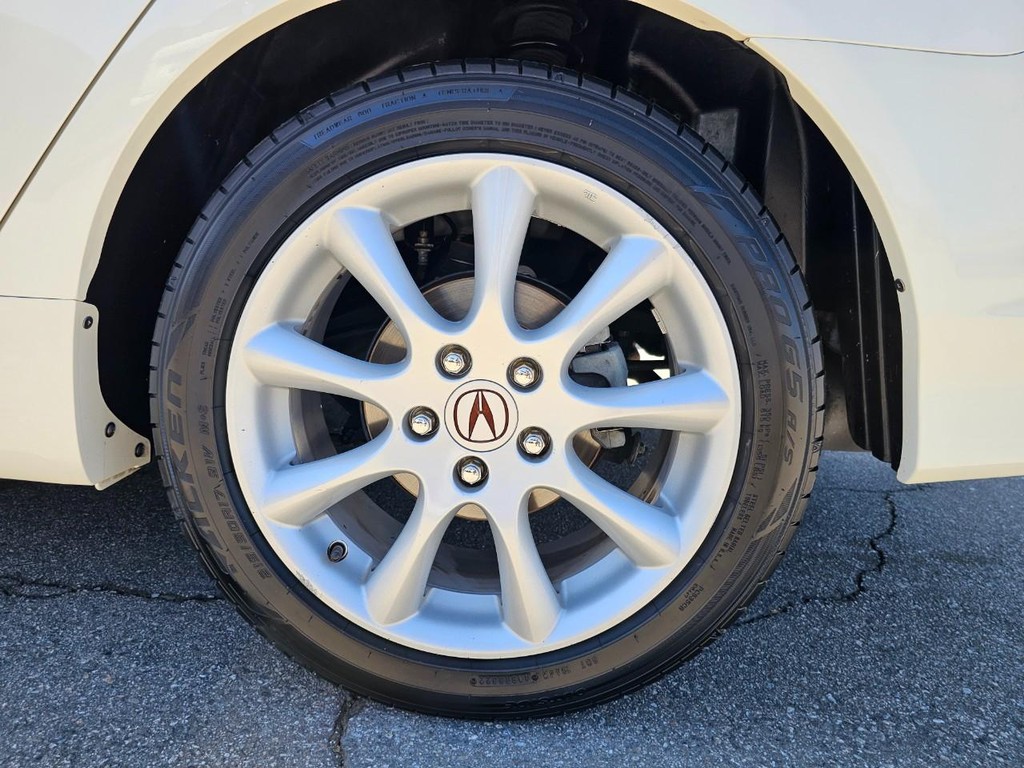 Acura TSX w/Navi Vehicle Full-screen Gallery Image 17