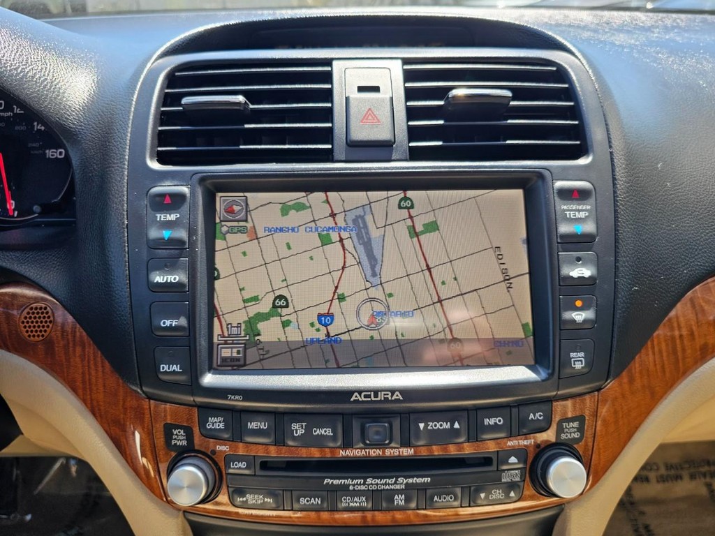 Acura TSX w/Navi Vehicle Full-screen Gallery Image 30