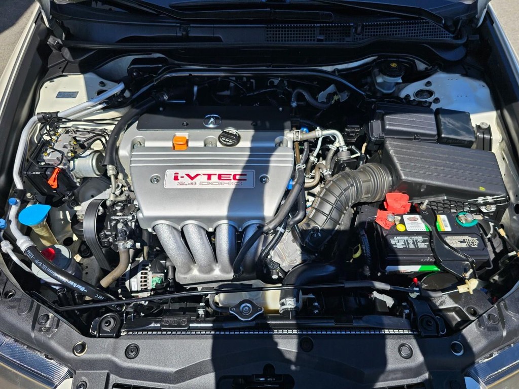 Acura TSX w/Navi Vehicle Full-screen Gallery Image 36