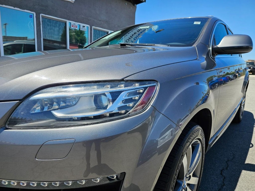 Audi Q7 Vehicle Full-screen Gallery Image 11