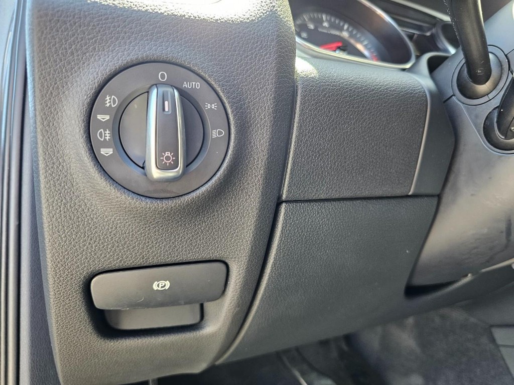 Audi Q7 Vehicle Full-screen Gallery Image 20