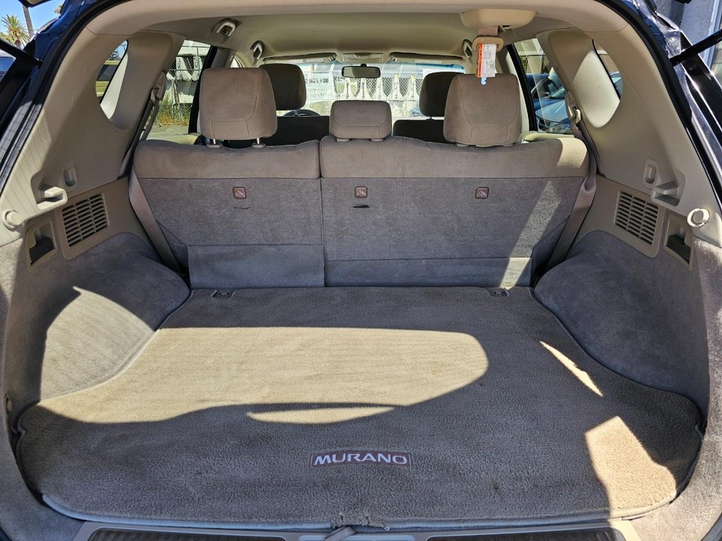 Nissan Murano LE Vehicle Full-screen Gallery Image 33