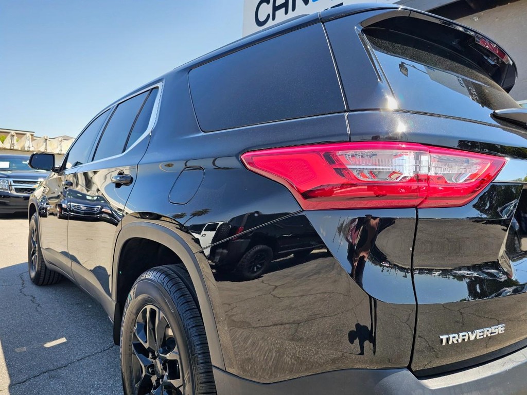 Chevrolet Traverse Vehicle Full-screen Gallery Image 12