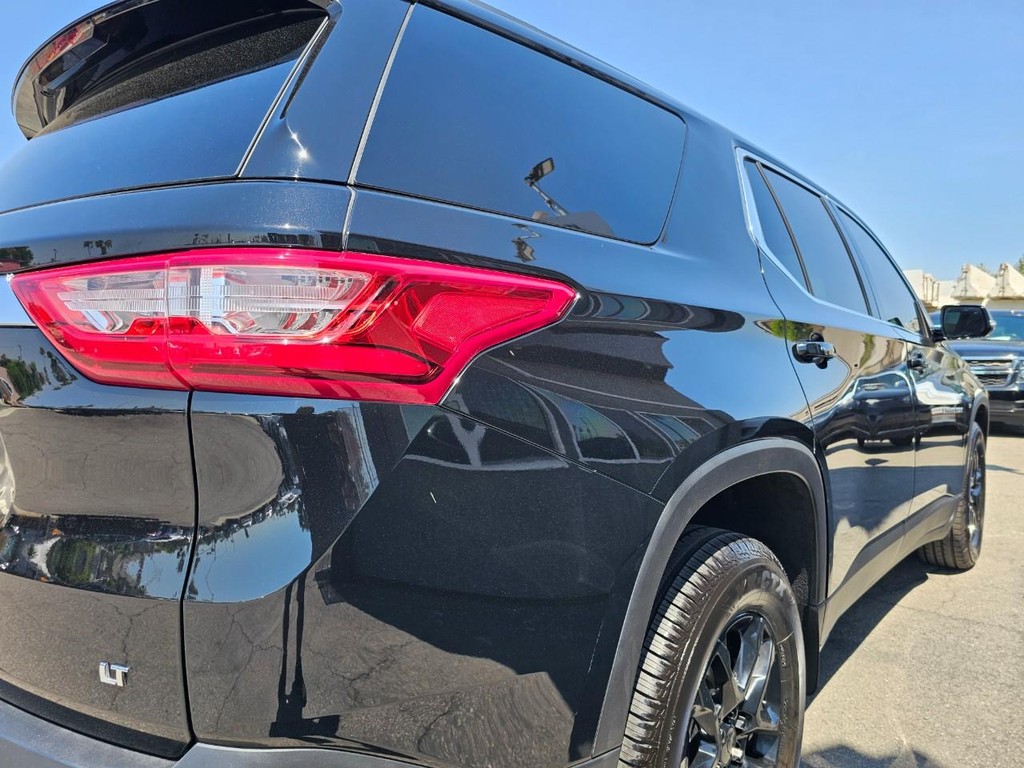 Chevrolet Traverse Vehicle Full-screen Gallery Image 13