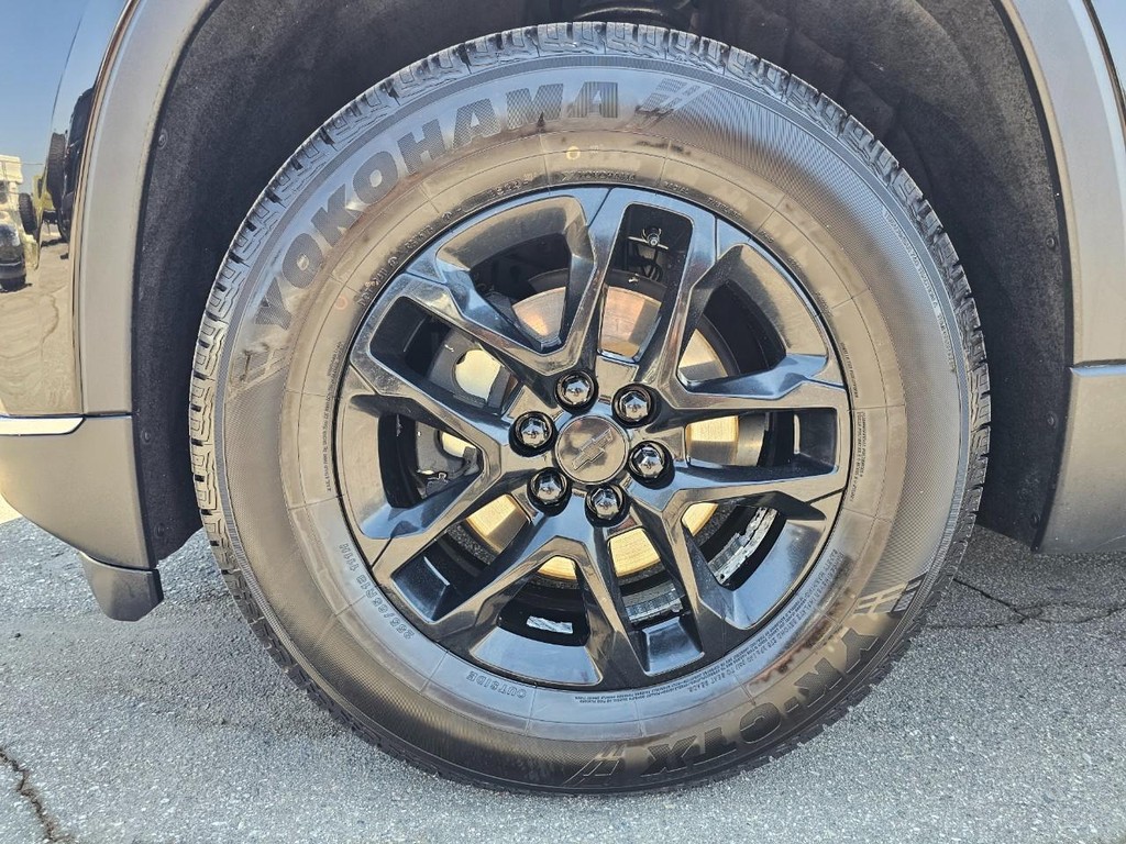 Chevrolet Traverse Vehicle Full-screen Gallery Image 16