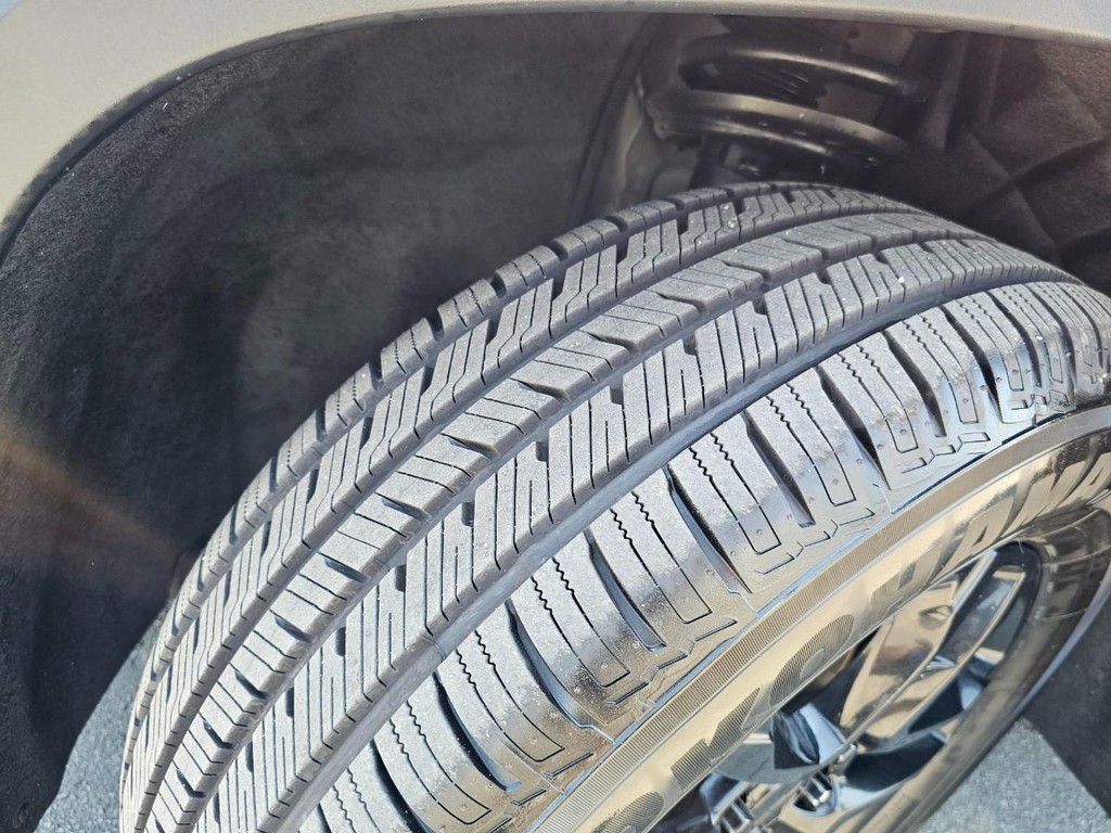 Chevrolet Traverse Vehicle Full-screen Gallery Image 17