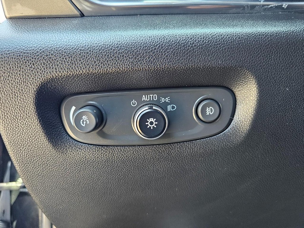 Chevrolet Traverse Vehicle Full-screen Gallery Image 22