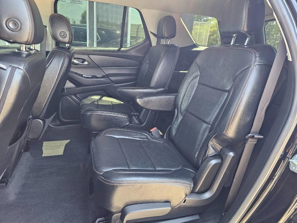 Chevrolet Traverse Vehicle Full-screen Gallery Image 26